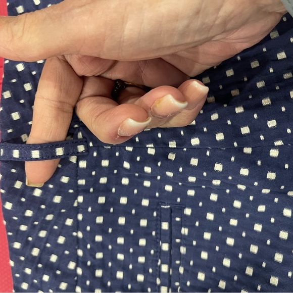 Banana Republic shorts , size 4🎁🎁🌺🌺🌺 - Picture 2 of 10